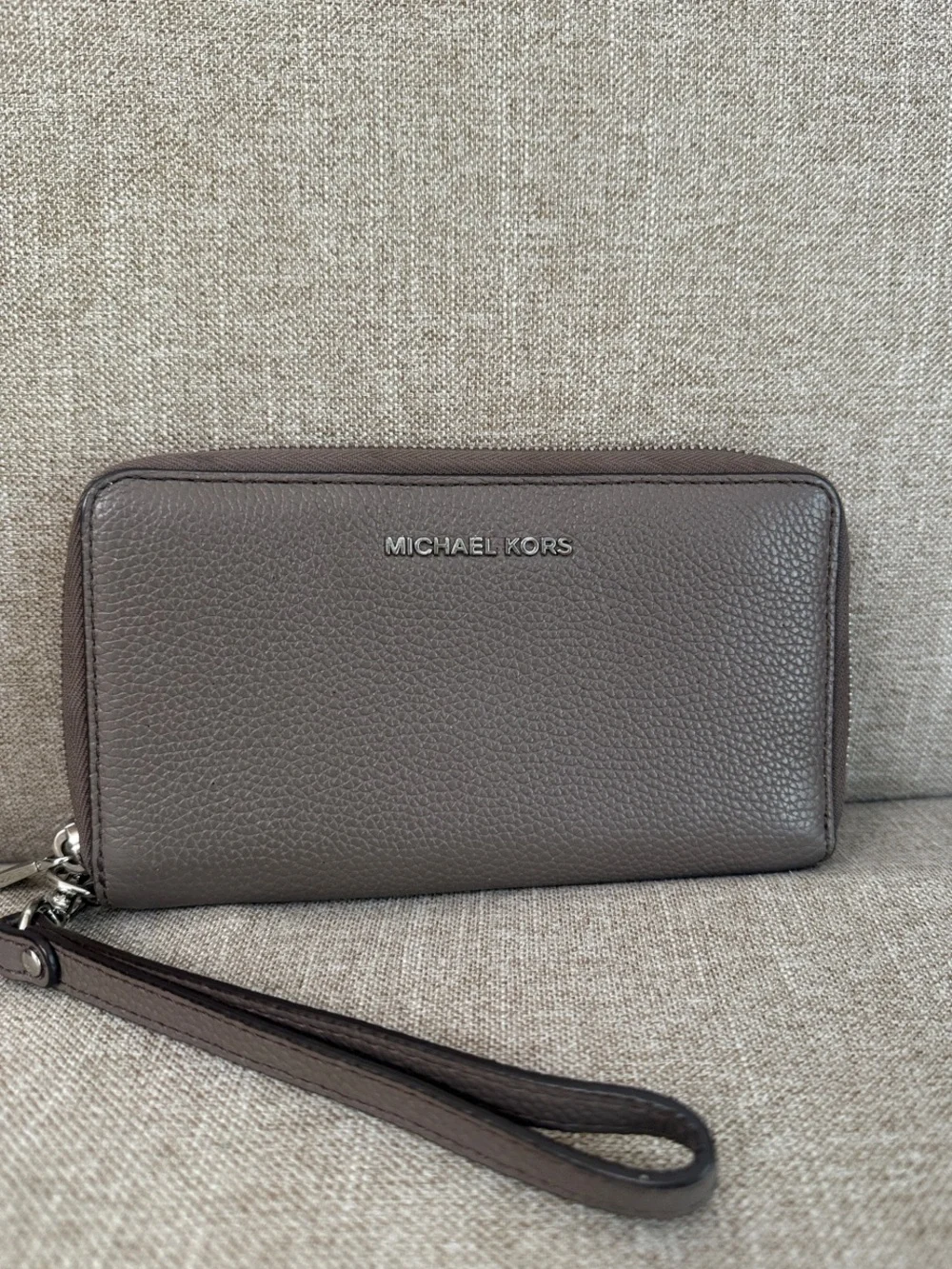 Michael Kors Pebble Leather Wristlet Wallet in Taupe